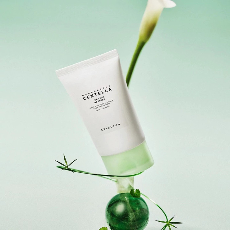 ژل کرم مرطوب کننده و آبرسان ضدجوش تی تریکا لاین سنتلا اسکین ۱۰۰۴ | Gel Cream with Tea Tree & B5